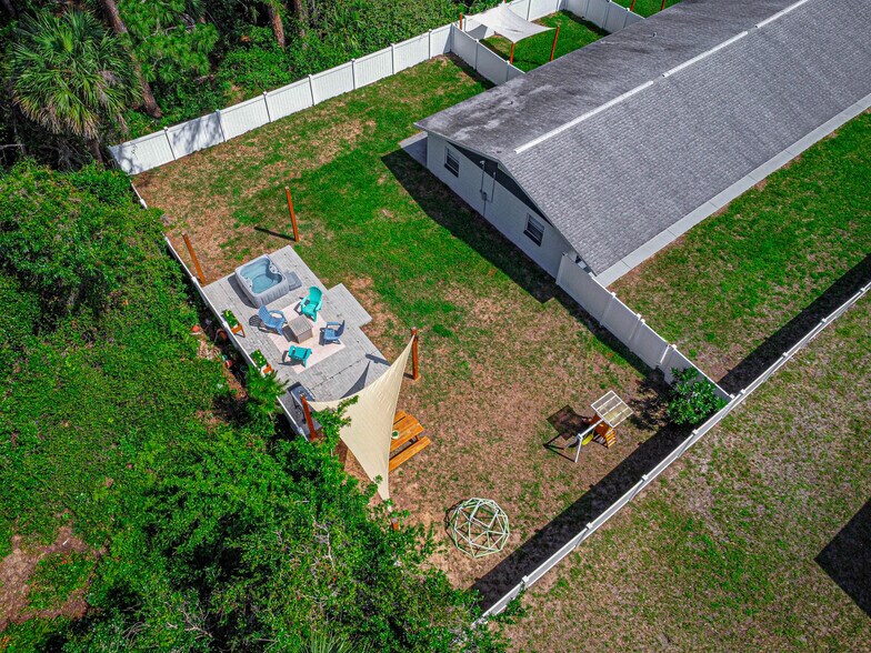 More Photos Of 5070 Orange Blvd, Port Orange Specialty For Sale