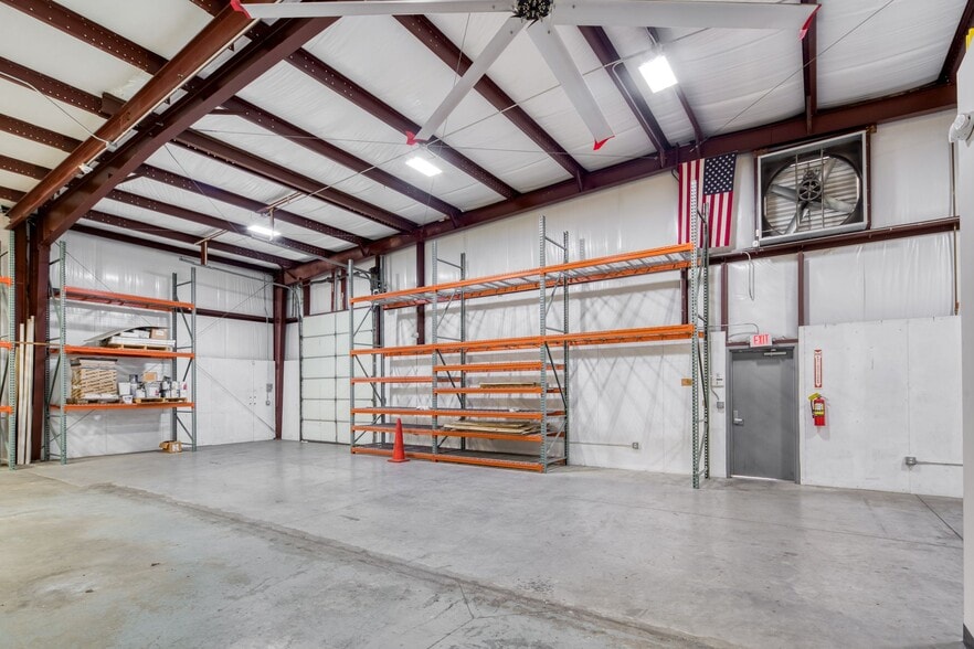 More Photos Of 5350 Webb Pky, Lilburn Flex For Sale