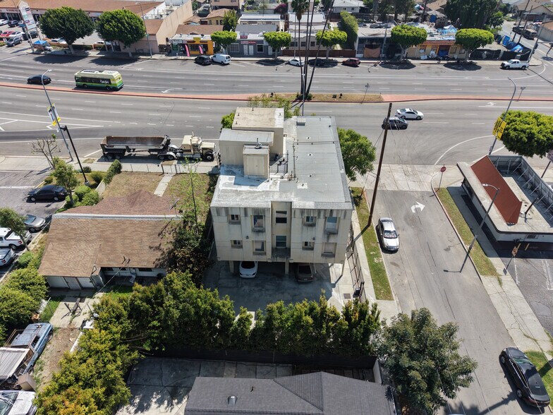 More Photos Of 5073 Huntington Dr N, Los Angeles Apartments For Sale