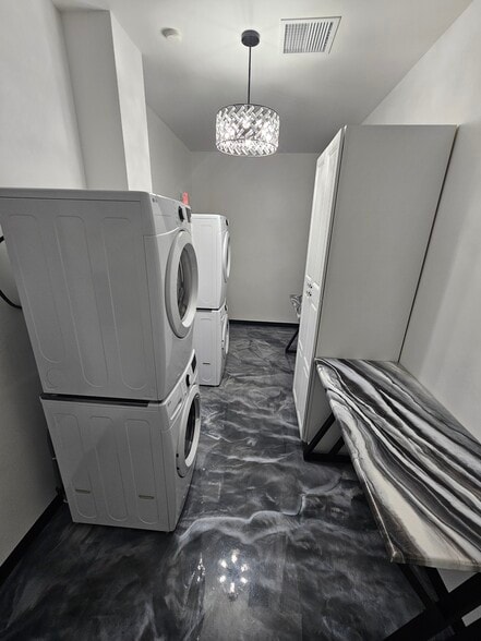 More Photos Of 471 E Howards Rd, Camp Verde General Retail For Lease