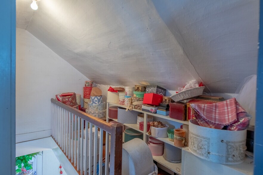 More Photos Of 16 West Main St, Wilmington General Retail For Sale