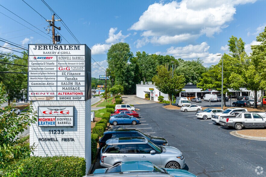 More Photos Of 11235 Alpharetta Hwy, Roswell Storefront For Lease