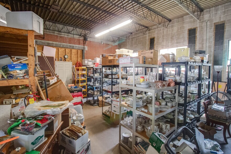 More Photos Of 1007 W Delmar Ave, Godfrey General Retail For Sale