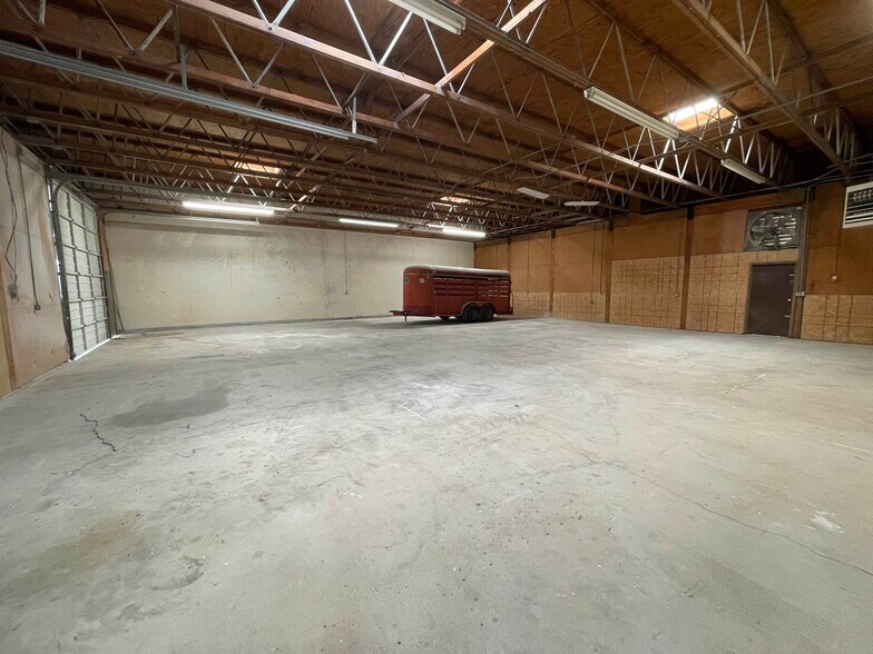 More Photos Of 4466 S 74th Ave, Tulsa Manufacturing For Sale