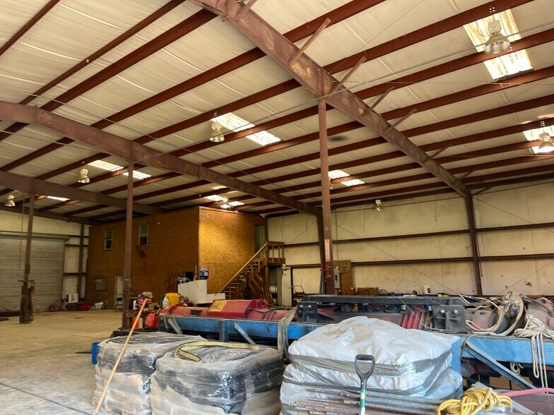 More Photos Of 1808 S Main St, Atmore Truck Terminal For Lease