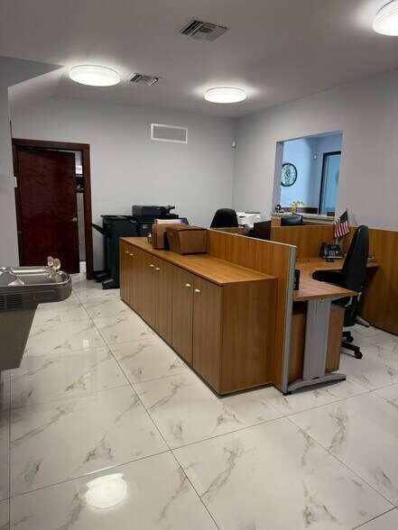 More Photos Of 16 SW 1st Ave, Miami Office Residential For Sale