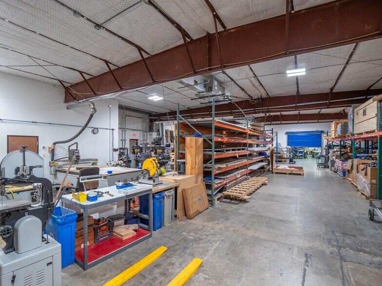 More Photos Of 1809 Hur Industrial Blvd, Cedar Park Manufacturing For Lease