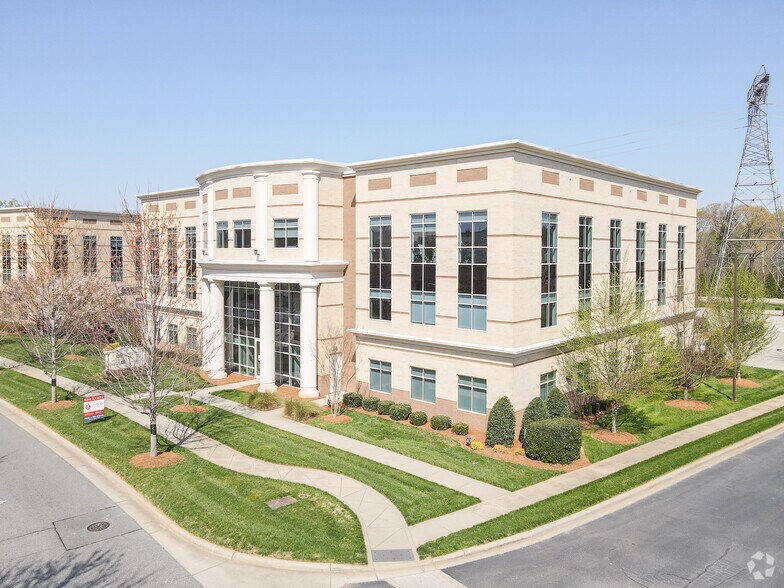Primary Photo Of 9713 Northcross Center Ct, Huntersville Office For Lease