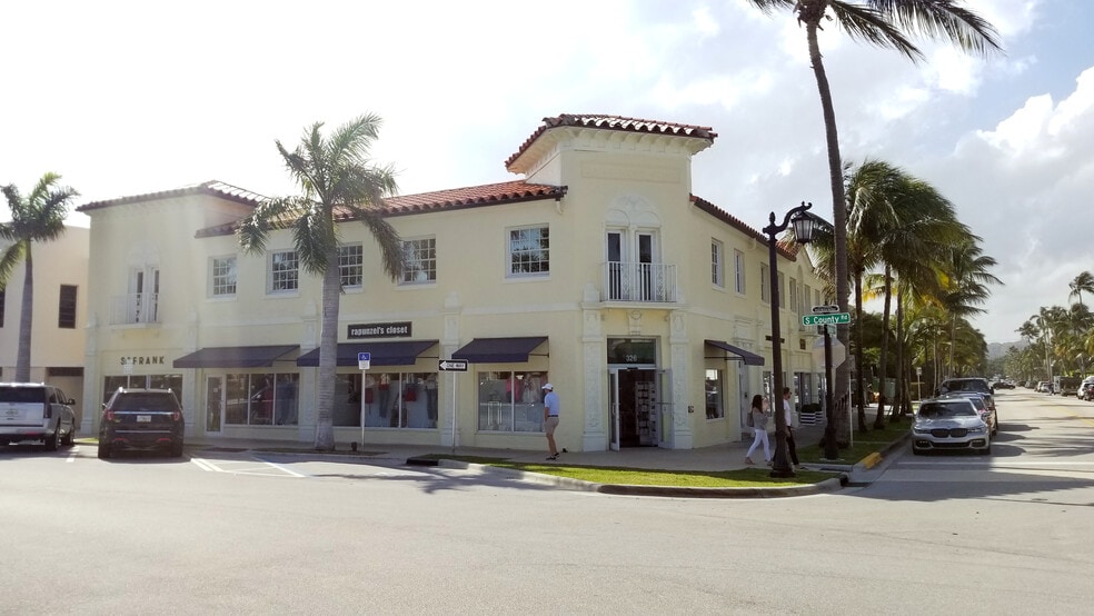 More Photos Of 214 Brazilian Ave, Palm Beach Office For Lease