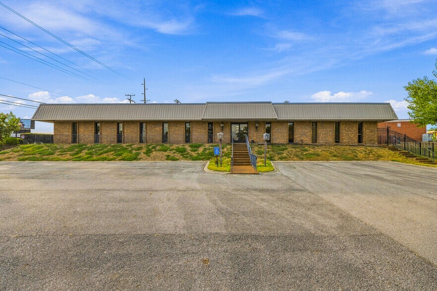 Primary Photo Of 85 Cude Ln, Madison Office For Lease