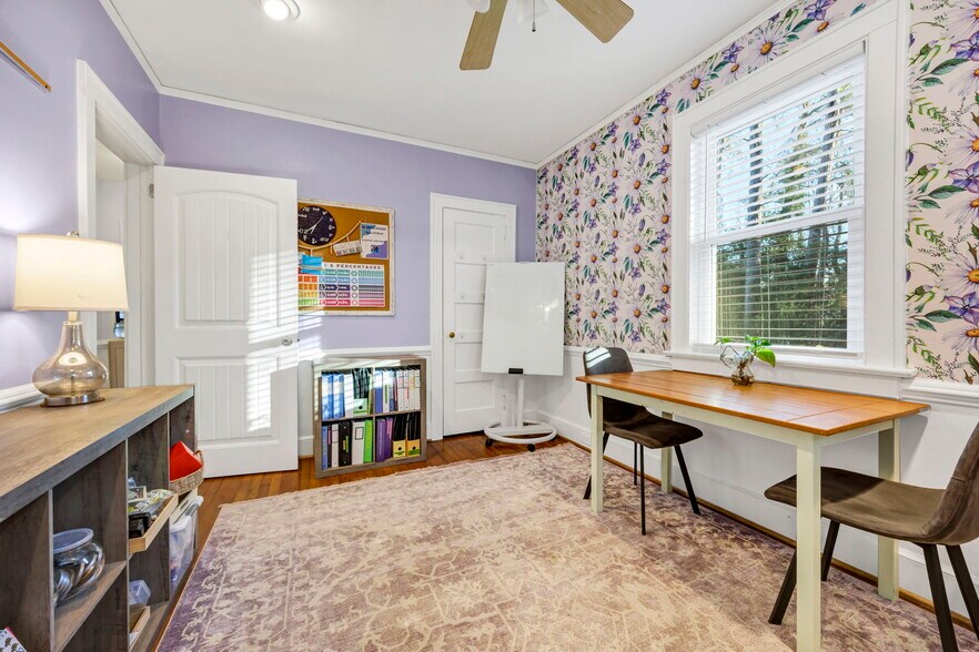More Photos Of 1552 Sunnyside Dr, Columbia Flex For Lease