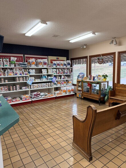 More Photos Of 3111 N Belt Hwy, Saint Joseph General Retail For Sale