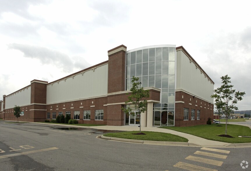 More Photos Of 6101 Strawberry Ln, Louisville Warehouse For Lease