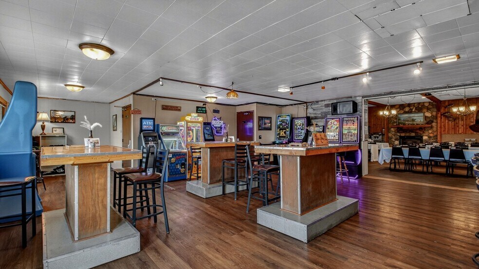 More Photos Of 16061 296th St, Cornell General Retail For Sale