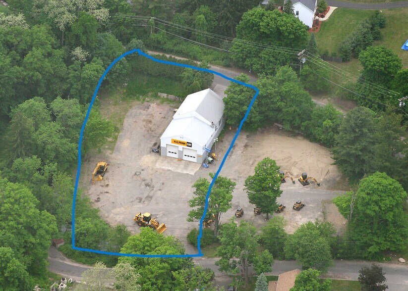 More Photos Of 30 Old Mill Plain Rd, Danbury Warehouse For Lease