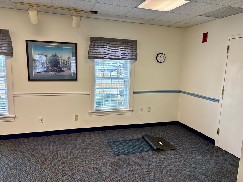 More Photos Of 80 Washington St, Norwell Office For Lease