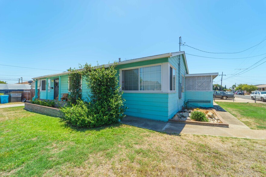 More Photos Of 7453 Fulton St, San Diego Multifamily For Sale