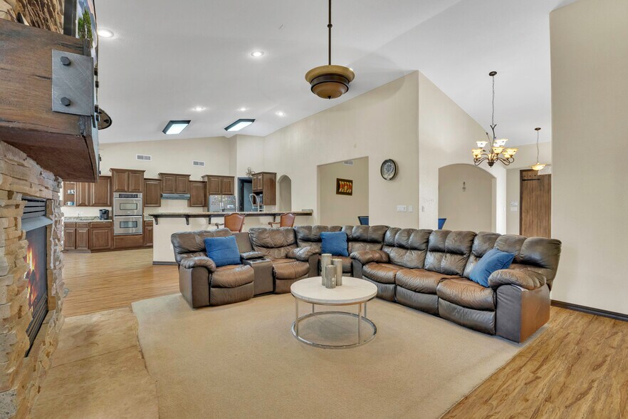 More Photos Of 636 Keagle Rd, Socorro Specialty For Sale