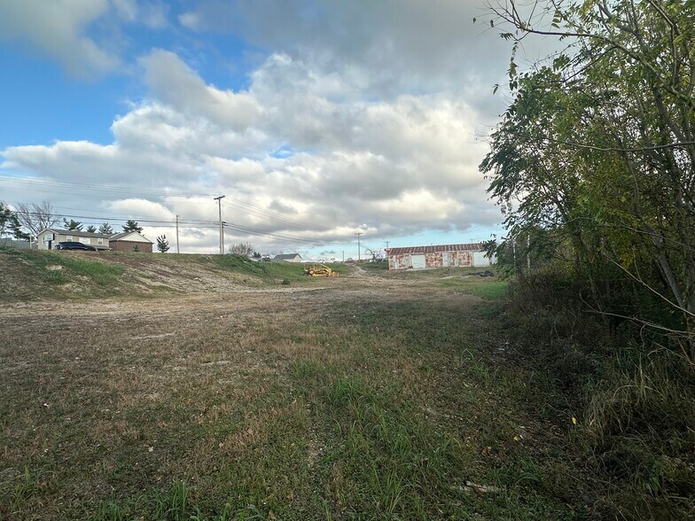 More Photos Of 1547 E Spring St, Cookeville Land For Sale