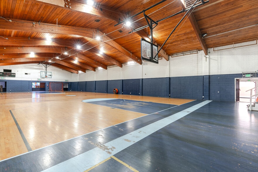 More Photos Of 333 E Colorado St, Glendale Unknown For Lease