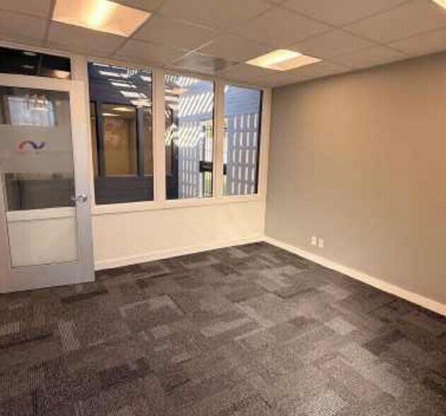 More Photos Of 2211 Buena Vista St, San Antonio Medical For Lease