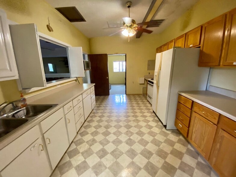 More Photos Of 3191 Newman Ave N, Crestview Religious Facility For Sale