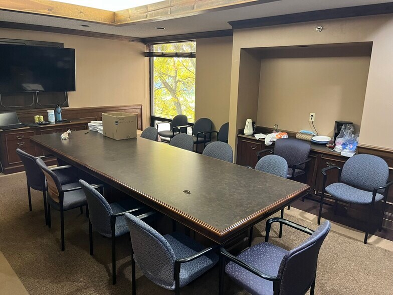 More Photos Of 1810 Clover Rd, Mishawaka Industrial For Sale