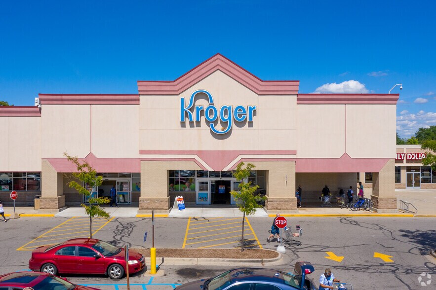 Primary Photo Of 31200-31350 Michigan Ave, Westland Unknown For Lease