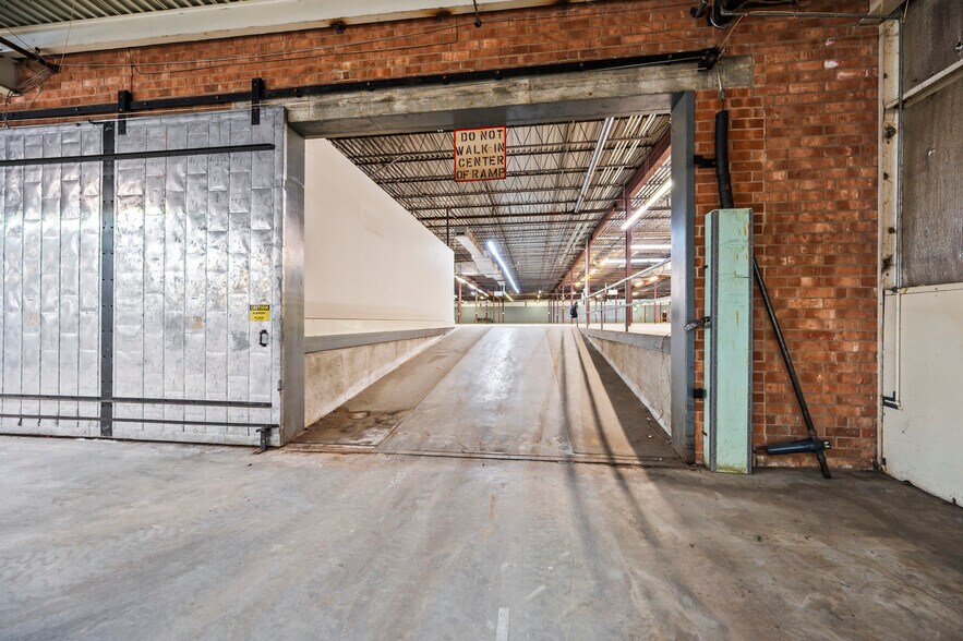 More Photos Of 212 Pendleton St, High Point Warehouse For Lease