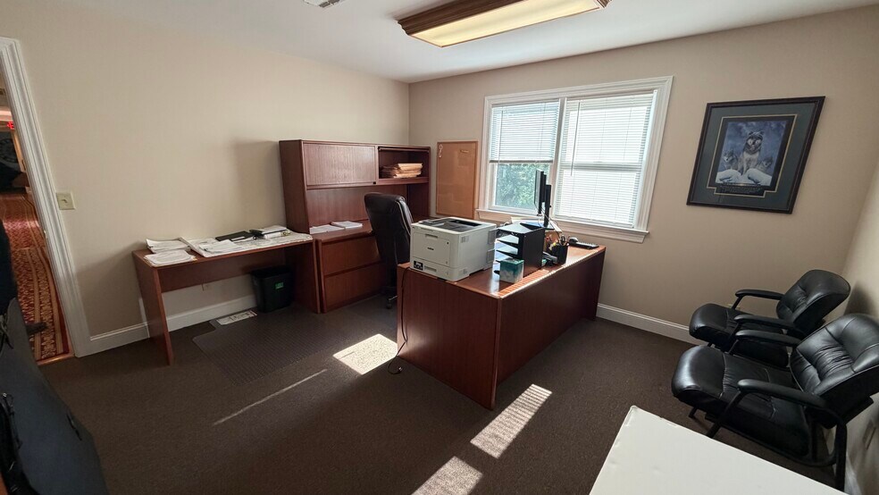 More Photos Of 205 State Route 31 N, Washington Office Residential For Sale