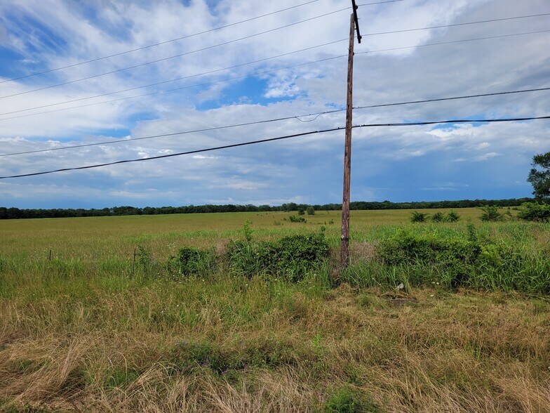 More Photos Of 110 Private Road 7316, Clarksville Land For Sale