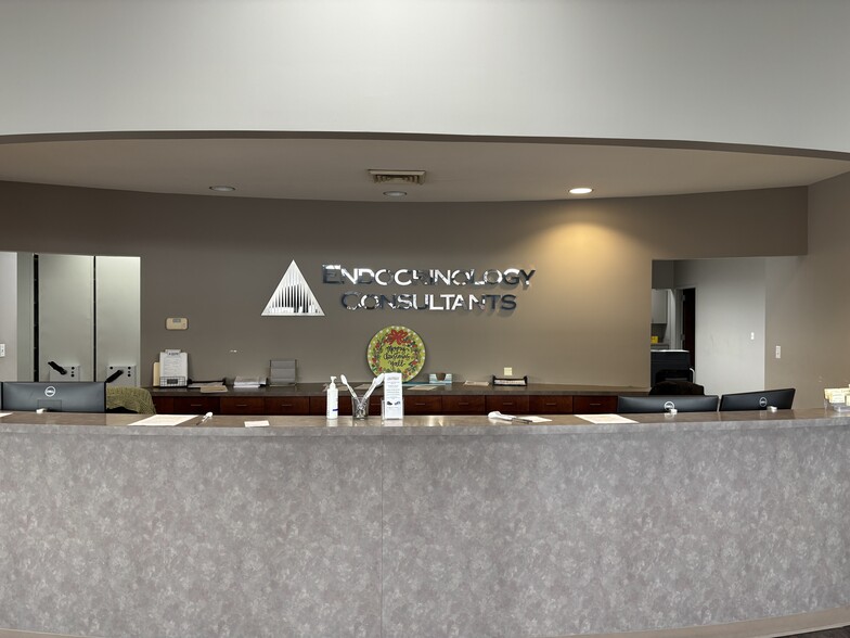 More Photos Of 670 Crossover Rd, Tupelo Medical For Sale