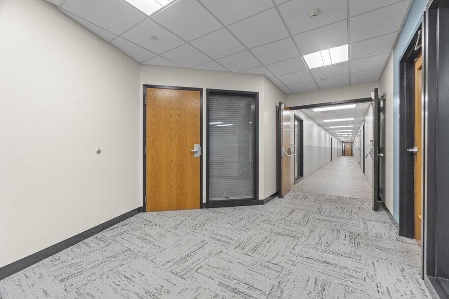 More Photos Of 15 Corporate Dr, Trumbull Medical For Lease