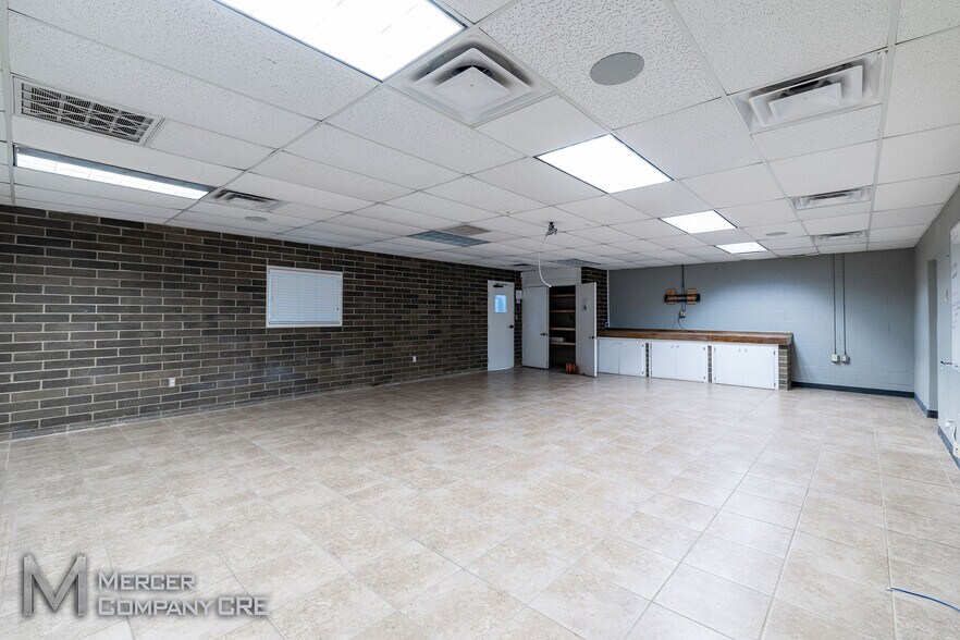 More Photos Of 1635 SE 29th St, Oklahoma City Warehouse For Lease