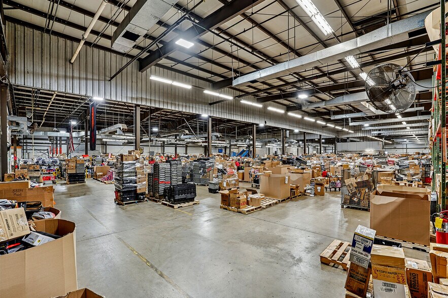 More Photos Of 266 Eastgate Dr, Danville Warehouse For Sale