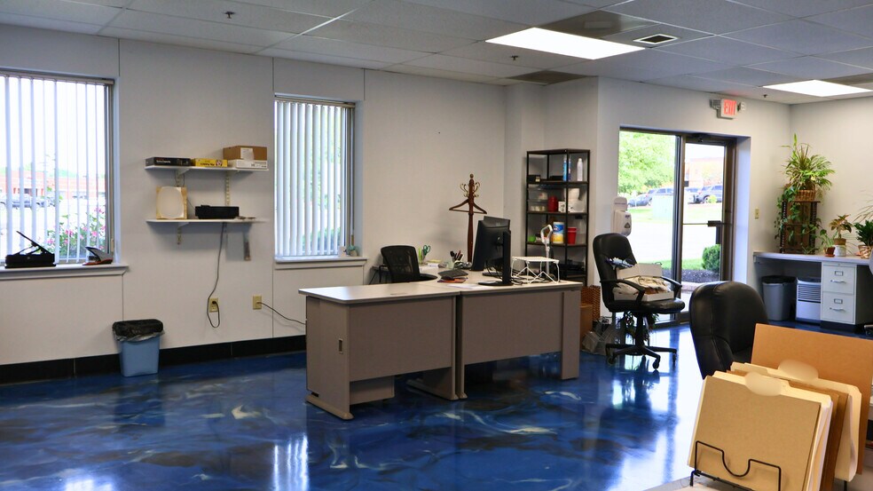 More Photos Of 6405 Flank Dr, Harrisburg Office For Sale
