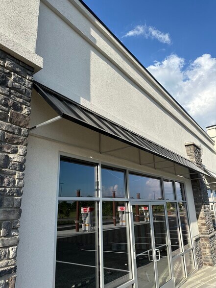 More Photos Of 511 E Brannon Rd, Nicholasville Restaurant For Lease