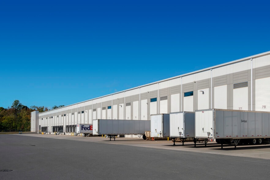 More Photos Of 10137 Horton Rd, Charlotte Distribution For Lease