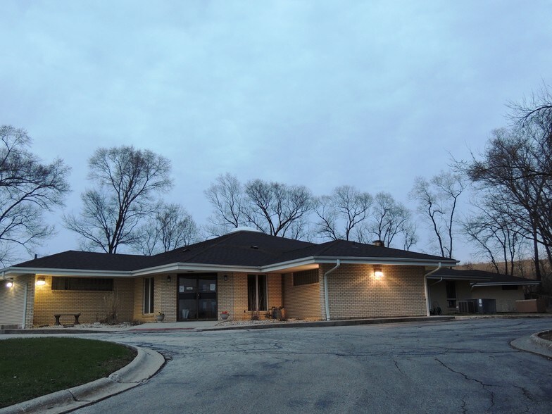 More Photos Of 7399 Forest Hills Rd, Loves Park Office For Sale