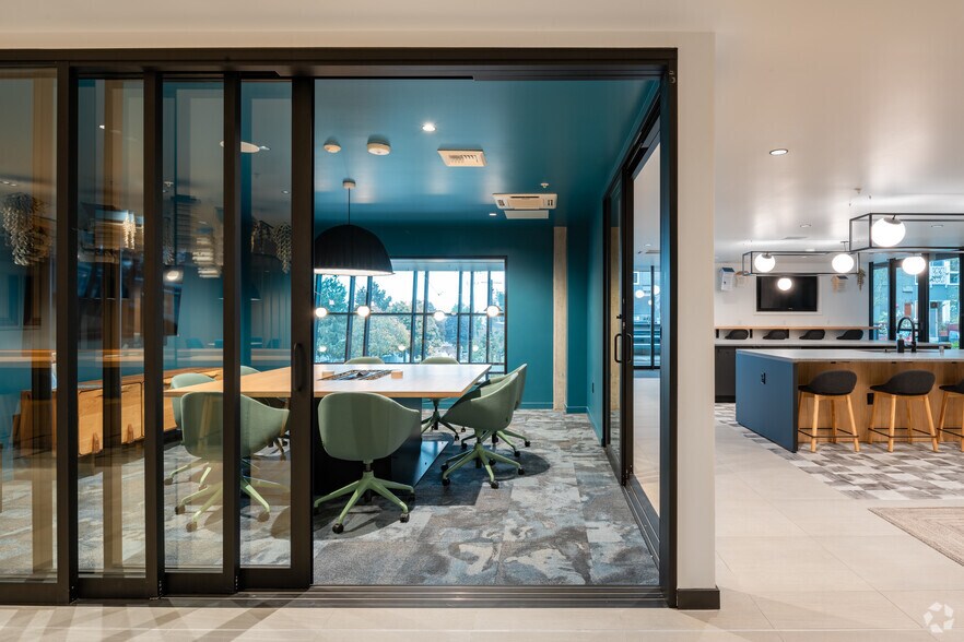 More Photos Of 2309 S Jackson St, Seattle Apartments For Lease