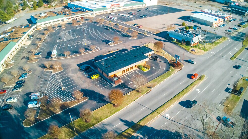 More Photos Of 1963 S Crater Rd, Petersburg Bank For Sale