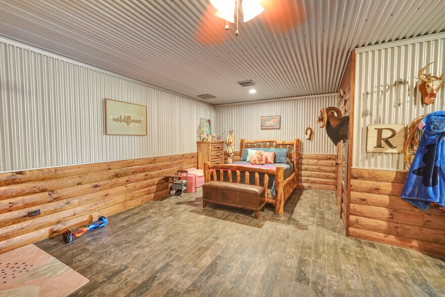 More Photos Of 2828 Interstate 20, Midland Flex For Sale