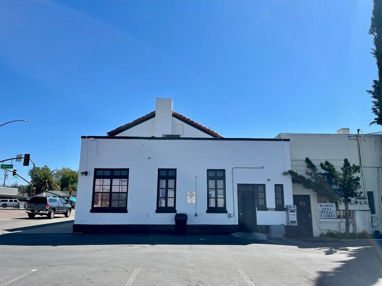 More Photos Of 701-713 Main St, Ramona Storefront For Lease