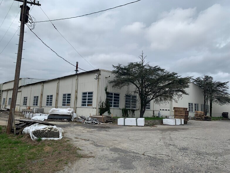 More Photos Of 1 Glass St, Bridgeton Warehouse For Sale