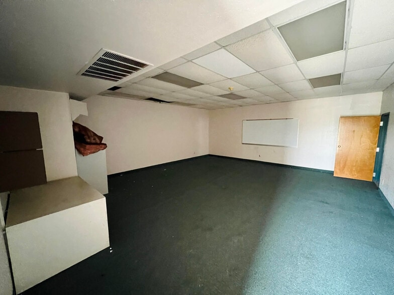 More Photos Of 1150 Fuller Dr, Dallas Religious Facility For Sale