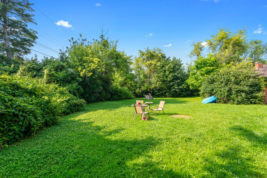 More Photos Of 3279 Emmett Rd, Emmett Multifamily For Sale