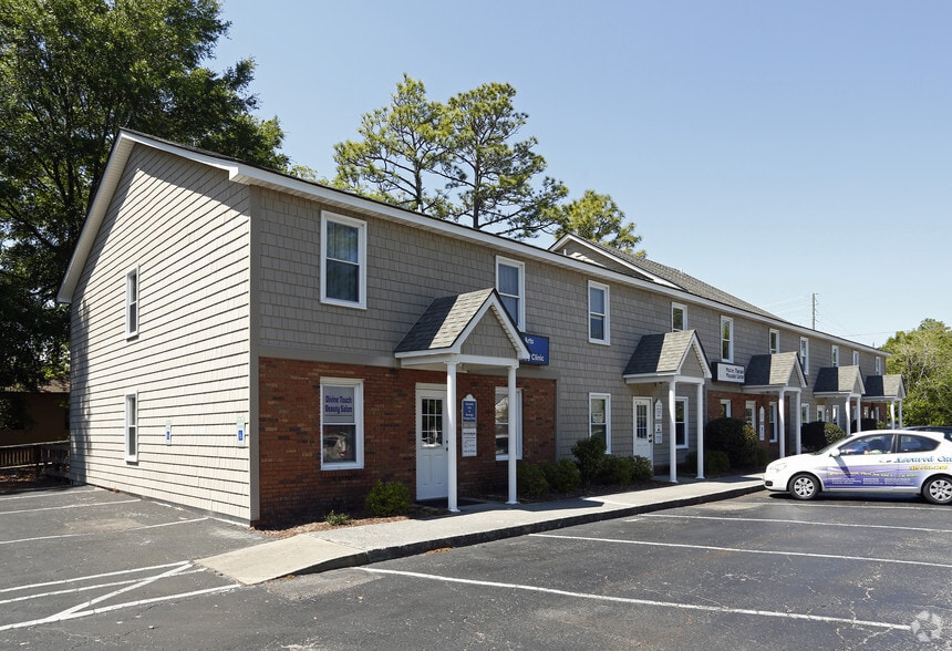 More Photos Of 5014-5032 Randall Pky, Wilmington Medical For Sale