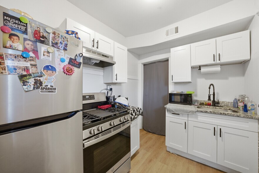 More Photos Of 2119 S 51st Ave, Cicero Apartments For Sale