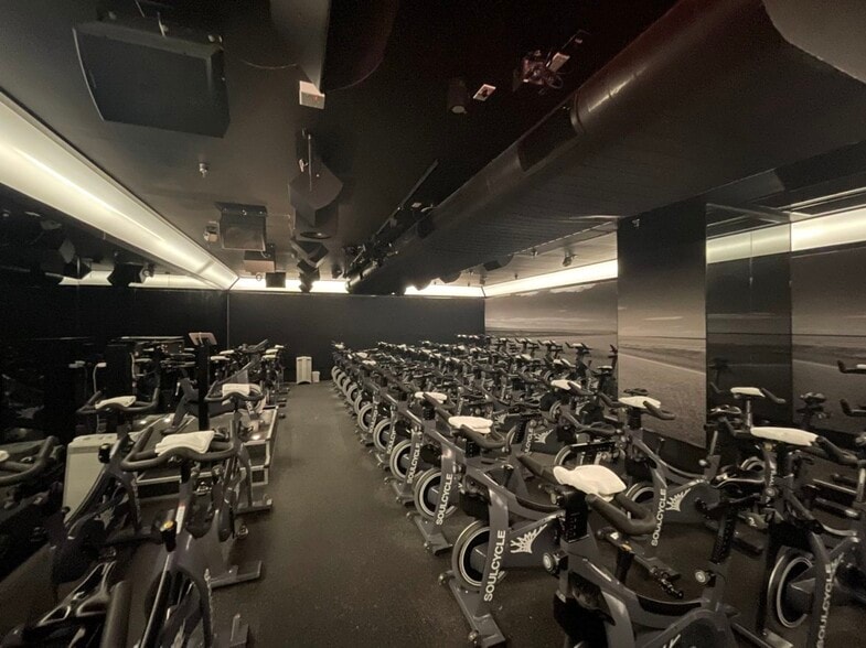 More Photos Of 31 Hudson Yards, New York Office Residential For Lease