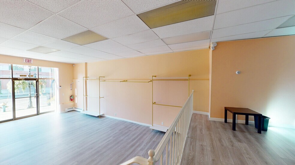 More Photos Of 42 W Main St, Riverhead Storefront Retail Office For Lease
